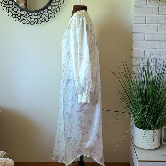 Vintage 70s 80s French Maid Satin Floral Nursing Nightgown - Picture 5 of 7
